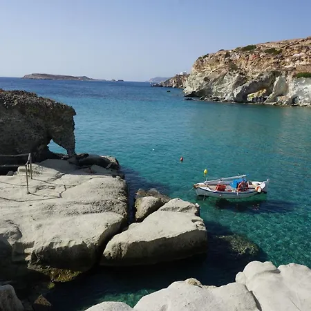 The Elephant House Kímolos