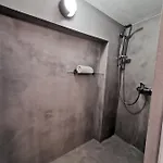 The Elephant House Apartment *