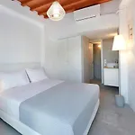 The Elephant House Apartment Kimolos
