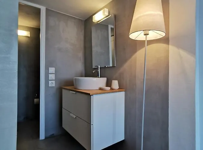 The Elephant House Kimolos